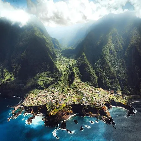 Хостел North Madeira *