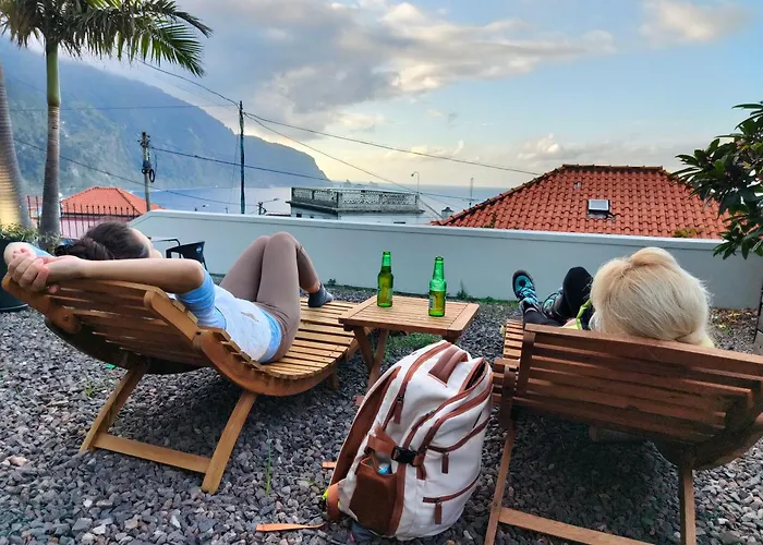 North Madeira 旅馆 *